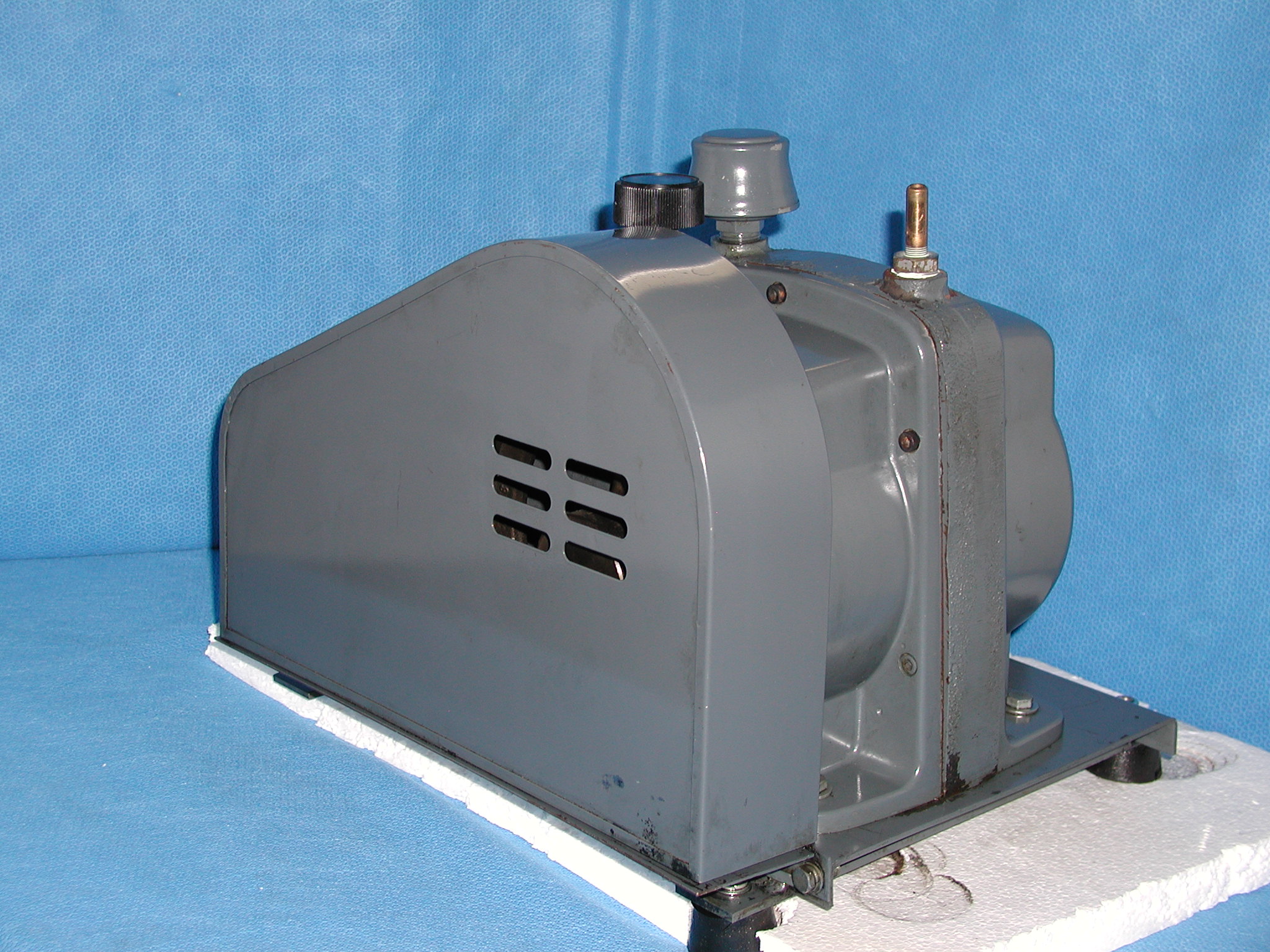 1759: Hyvac 7 Vacuum Pump, Pump, Boekel Scientific