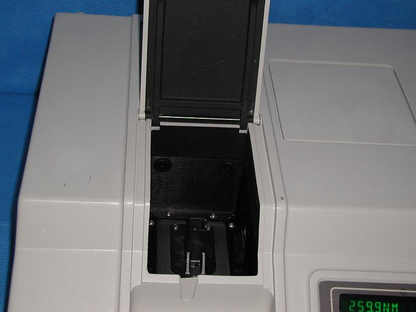 1447: Milton Roy Spectronic 1001 Plus, Spectrometer / Spectrophotometer, Milton Roy