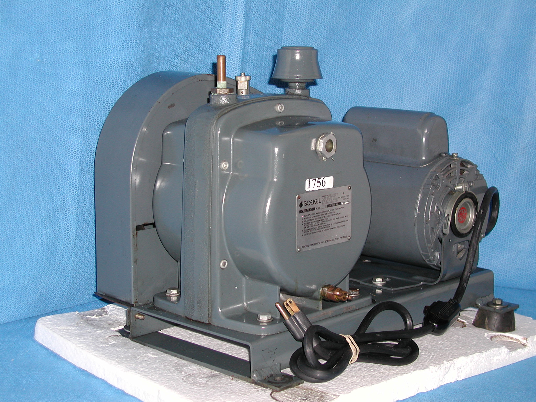 1756: Hyvac 7 Vacuum Pump, Pump, Boekel Scientific