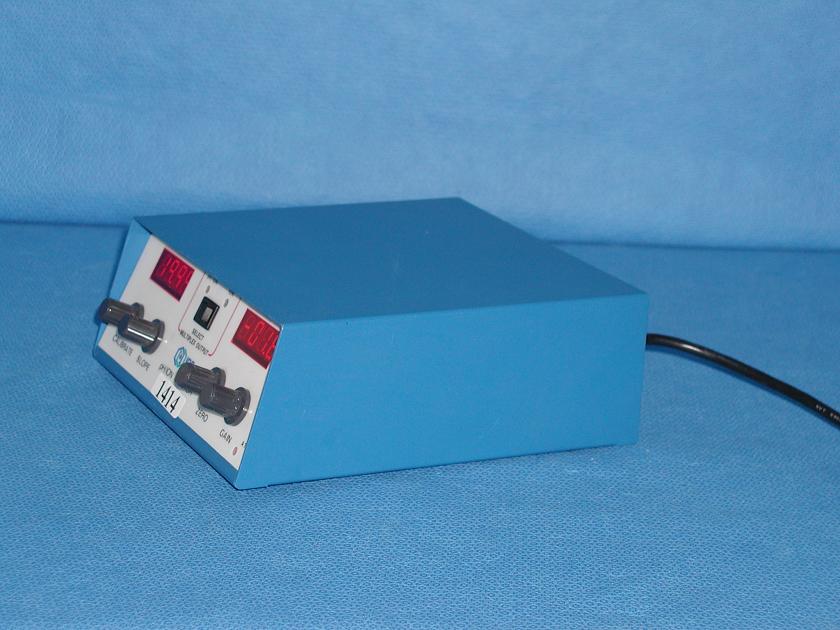 1414: Cerex Ph / ION Monitor, PH Meter / Conductivity Meters, Cerex