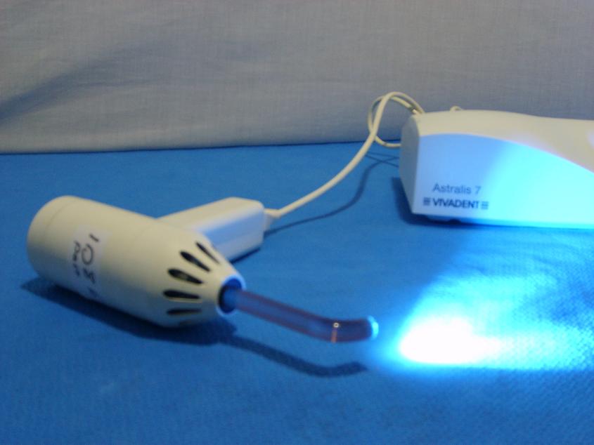 1086: Vivadent Astralis 7 Light Cure, Dental, Vivadent