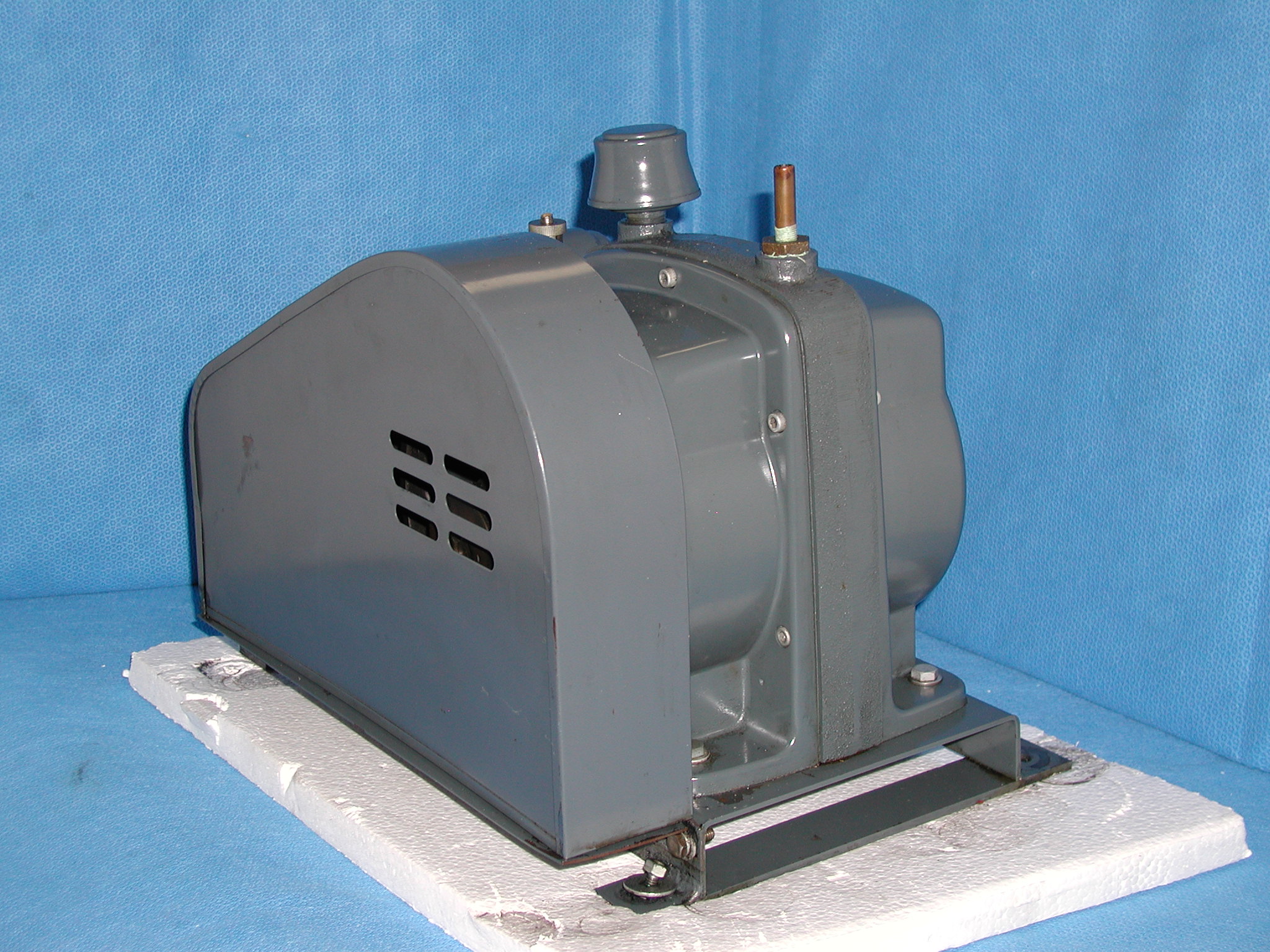 1756: Hyvac 7 Vacuum Pump, Pump, Boekel Scientific