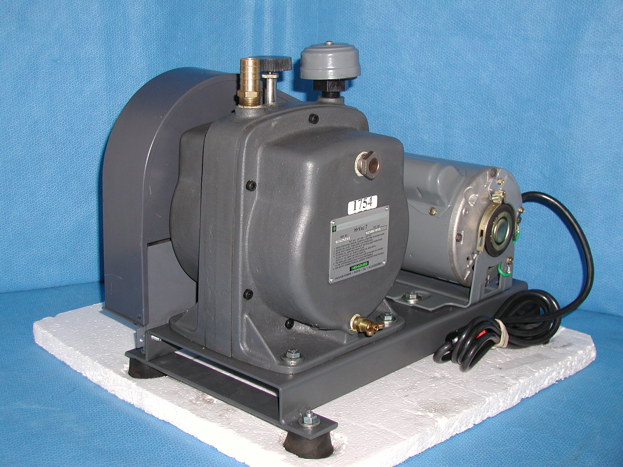 1754: Hyvac 7 Vacuum Pump, Pump, Boekel Scientific