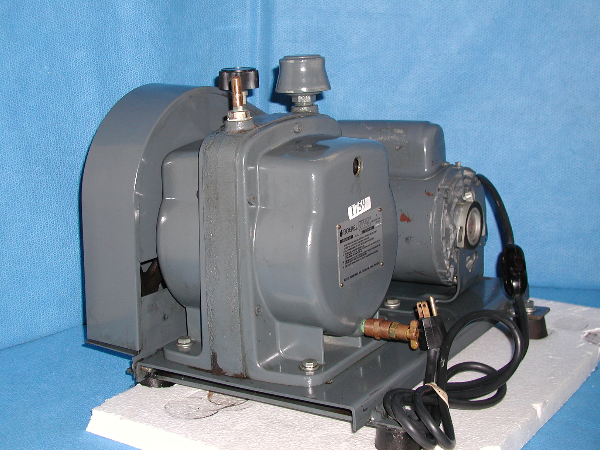 1759: Hyvac 7 Vacuum Pump, Pump, Boekel Scientific