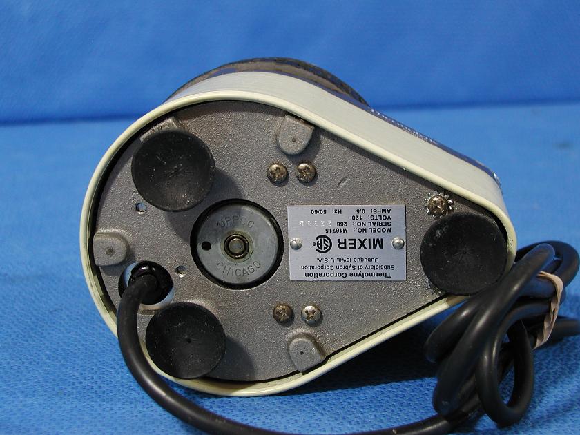 1585: Thermolyne M16700 Mixer, Shaker / Rotator / Mixer / Vortexer, Branstead  Thermolyne
