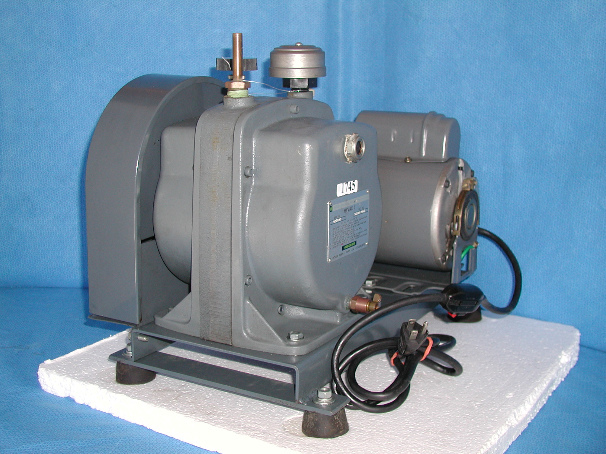 1745: Hyvac 7 Vacuum Pump, Pump, Boekel Scientific