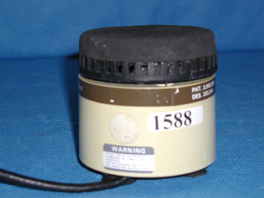 1588: Thermolyne M16700 Mixer, Shaker / Rotator / Mixer / Vortexer, Branstead  Thermolyne