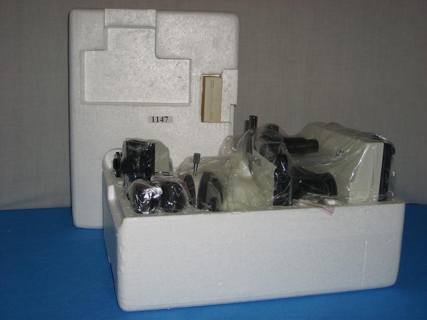 1147: Highsun Scientific Microscope, Optic / Microscope, Highsun Scientific