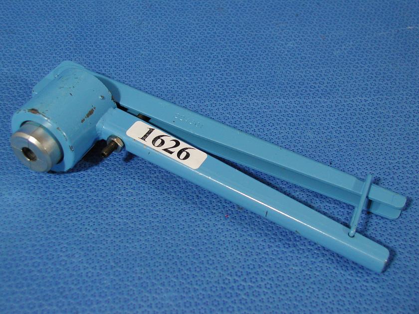1626: Wheaton Manual Cap Crimper, Miscellaneous Lab Items, Neslab Instrument