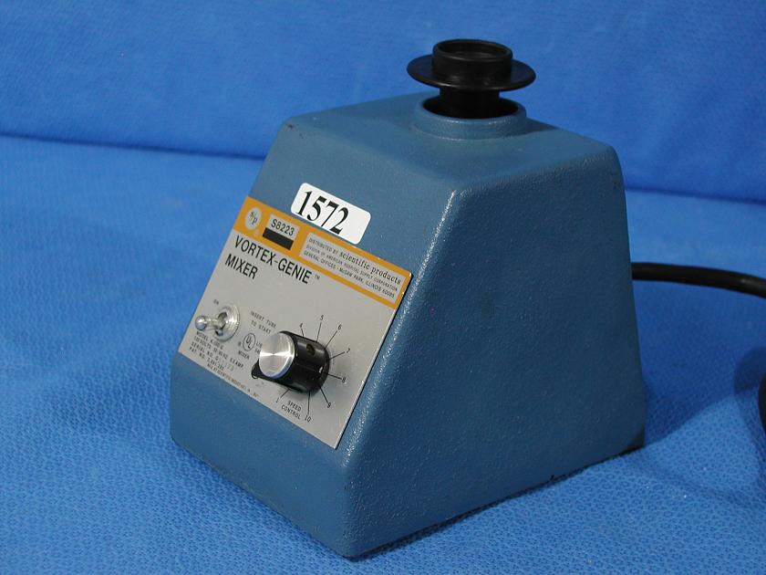 1572: Fisher Scientific Vortex - Genie Mixer, Shaker / Rotator / Mixer / Vortexer, Scientific Industries