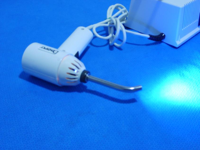 1087: Dentsply Caulk QHL75 Light Cure, Dental, Dentsply Caulk